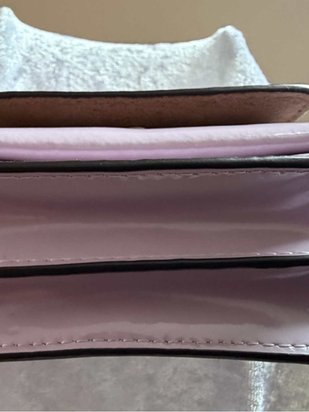 NWT-Coach Klare Bag Charm
In Signature Pink Leather with “C” charm - Picture 3 of 6